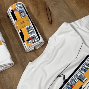 Image of T-Shirt Unisex | Tram sul dorso