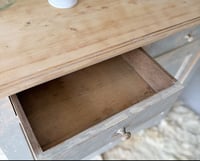 Image 6 of Buffet Patiné gris