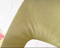 Image 7 of Chaise style Tonneau