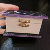 Image 6 of Spirit Dice for Divination and with Wooden Storage Box - Moon &amp; Stars