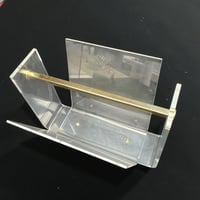 Image 11 of Porte-revue vintage David Lange pour Roche Bobois - Plexiglas et laiton - Années 70