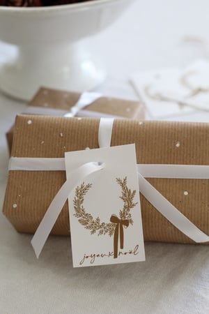 Image of Etiquette-cadeaux Noël couronne végétale