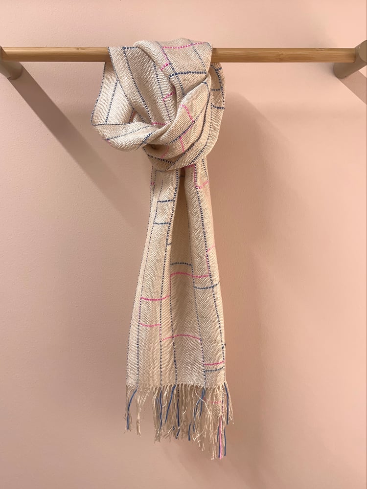 Image of Ecru with Blue & Pink Silk/Seaweed Linear Scarf