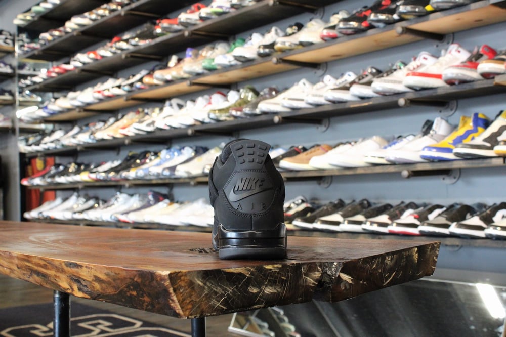 Air Jordan IV (4) RETRO "BLACK CAT" (2025)