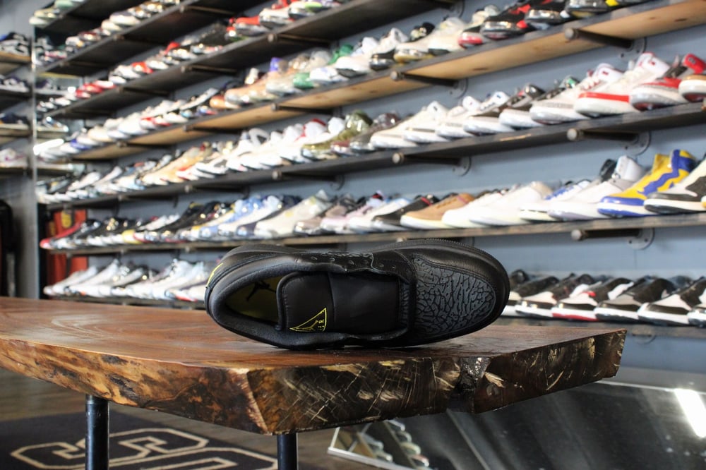 Air Jordan I (1) RETRO LOW SE "ELEPHANT PRINT/TOUR YELLOW"