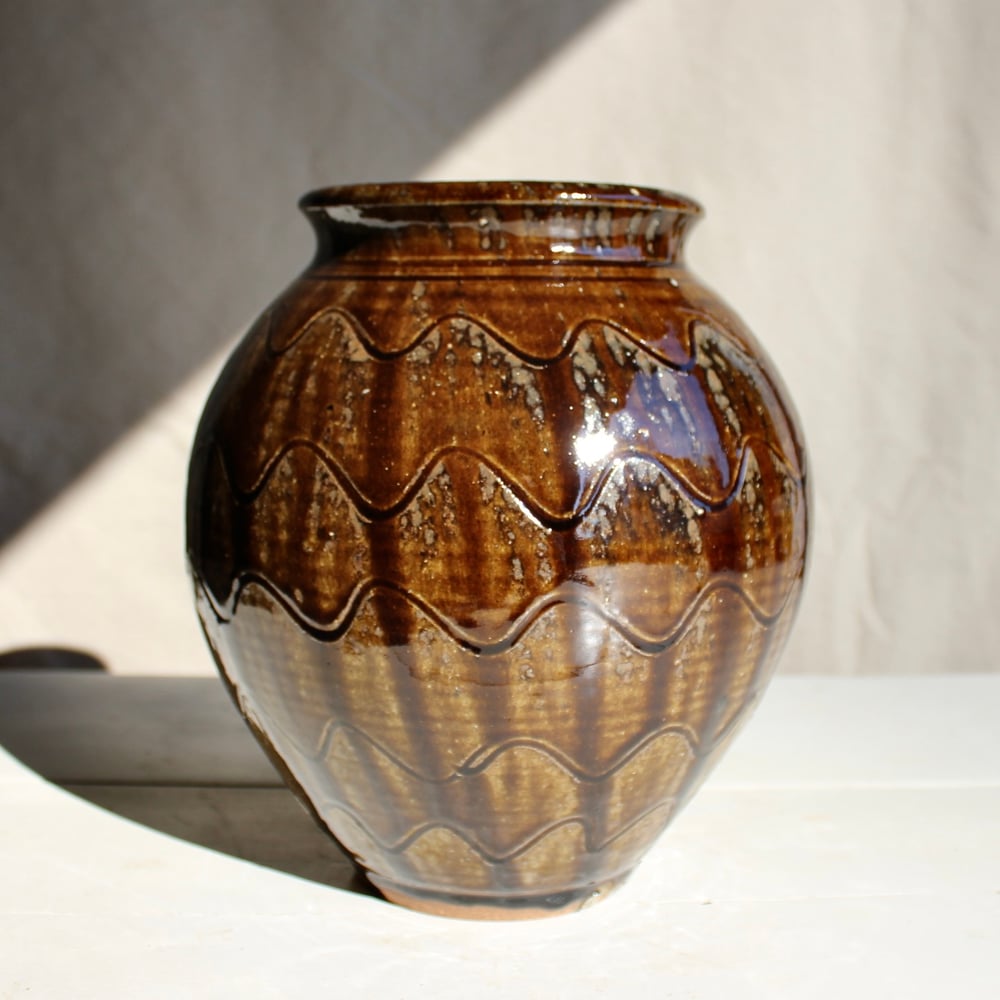 Image of Honey Alkaline Vase
