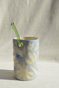 Image 3 of The SoulShine Co. Grip Straw Cup - Winter Sky