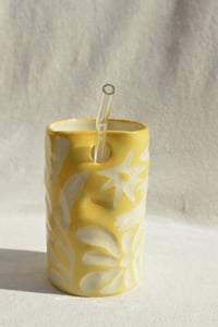 Image 1 of The SoulShine Co. Grip Straw Cup - Melted Butter