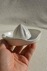 Image 3 of Citrus Juicer