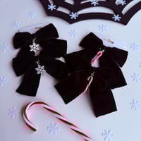 Image 1 of Black Velvet Charm Bows Set