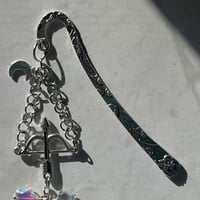 Image 5 of “Green-Eyed Arrow” Edition Fae-Court Romantasy Handmade Bookmark