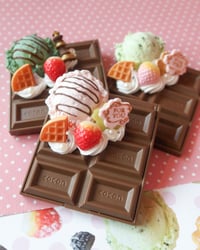 Image 2 of Chocolate Deco Pocket Mirror 