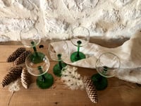 Image 4 of Verres à vin bancs anciens