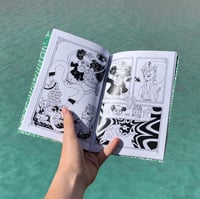 Image 3 of <b>Fables à l'eau salée</b><br>Eamon Géranium