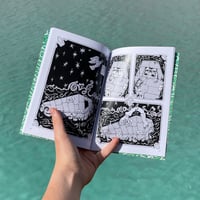 Image 5 of <b>Fables à l'eau salée</b><br>Eamon Géranium