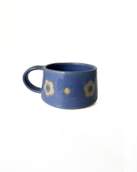 Image 2 of Blue Flower Mug 2