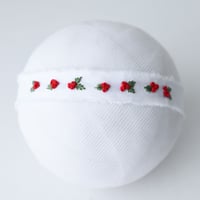 Image 2 of Snowberry Stitch Tieback