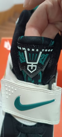 Image 2 of NIKE AIR DIAMOND TURF LS SIZE 8.5US 42EUR