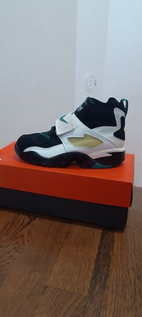 Image 4 of NIKE AIR DIAMOND TURF LS SIZE 8.5US 42EUR