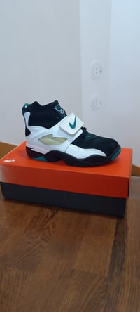 Image 1 of NIKE AIR DIAMOND TURF LS SIZE 8.5US 42EUR