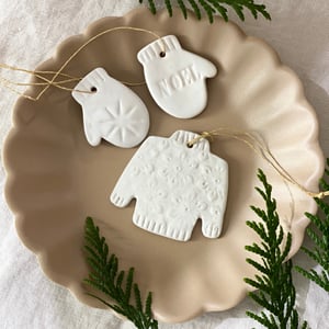 Image of MOUFLES & PULL en  céramique