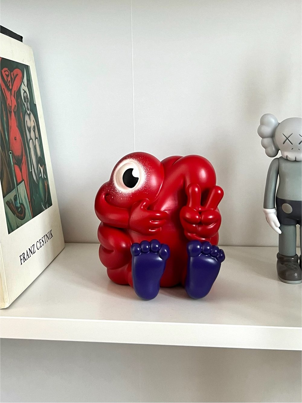 Image of Tanglehug — LIMITED ART TOY