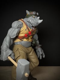 Image 1 of STOCKREADY RESIN ART TOY