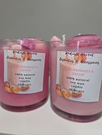 Image 3 of 10 oz Strawberries and Cream Candles