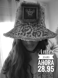 Image 1 of BUCKET HAT LEOPARDO COLECCIÓN FÉNIX 