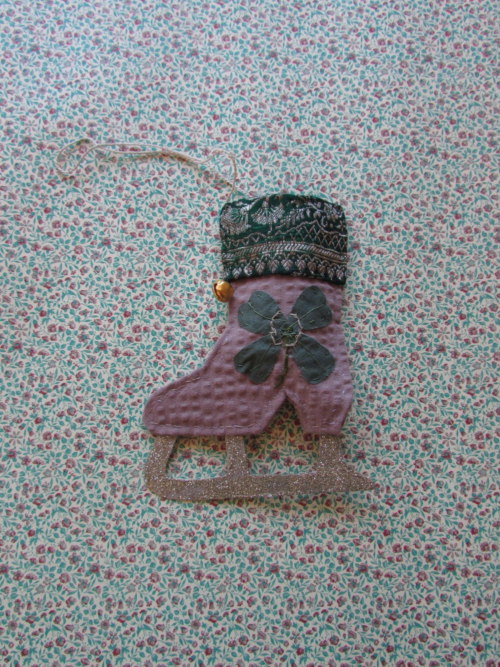 Image of Ice skate ornament with clover