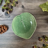 Image 4 of Soft Green Ceramic Leaf Trinket / Ring Dish