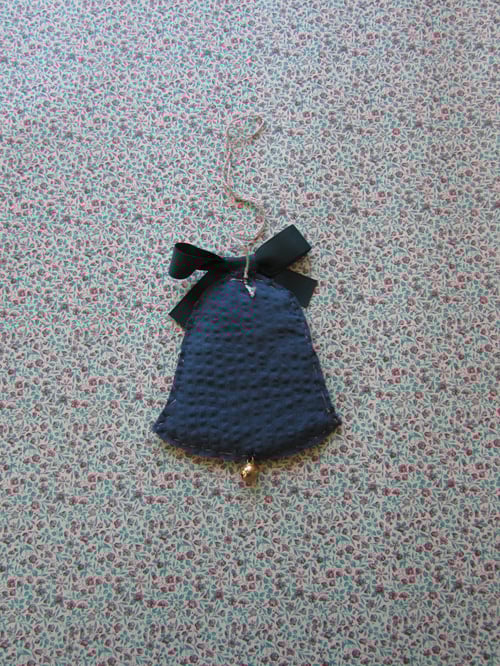 Image of Christmas bell ornament 4