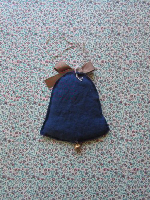 Image of Christmas bell ornament 6