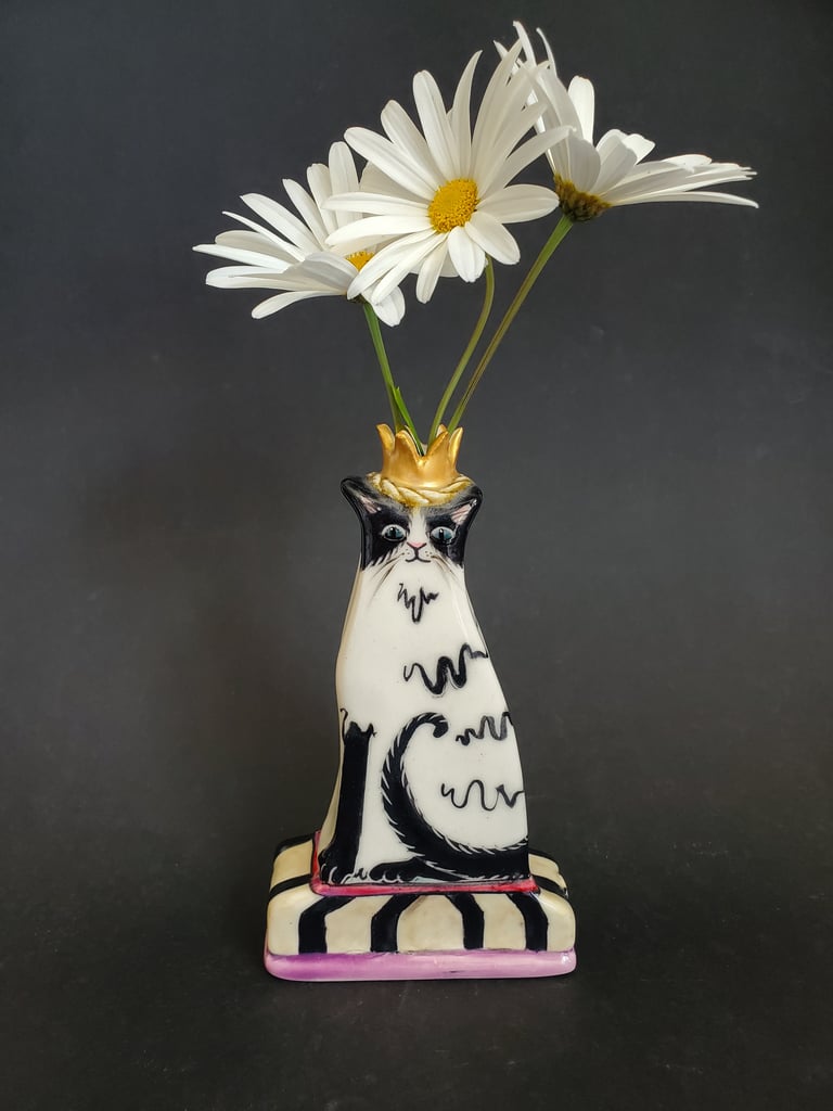 Black and white moggy bud vase