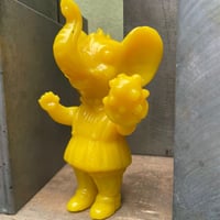 Image 2 of Hongofante Yellow / Art Toy 