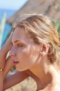 Image 1 of Boucles d'oreilles puces Corazon