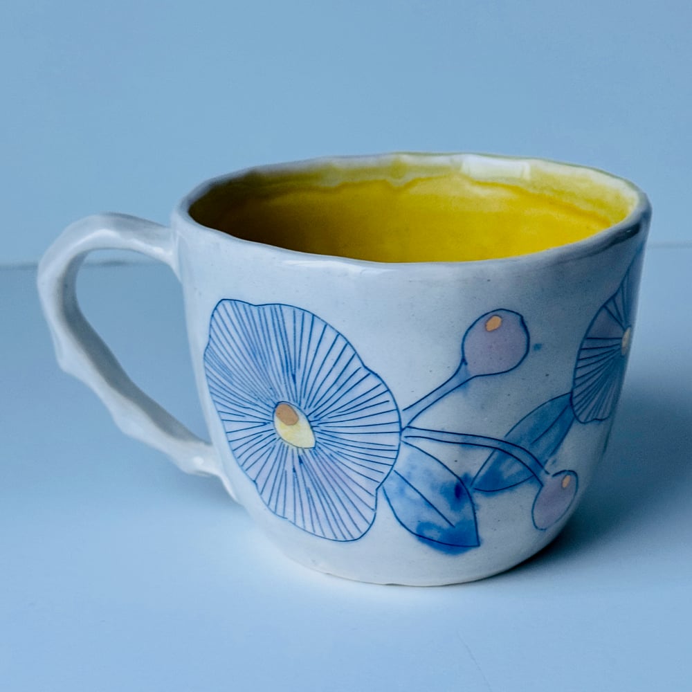 Image of Dahlia with gold dots mug