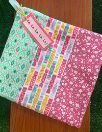 Image 1 of Potholder, Christmas Crackers, Pink, Mint Green