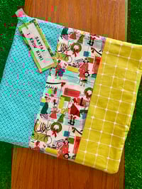 Image 1 of Potholder, Christmas Street Scene