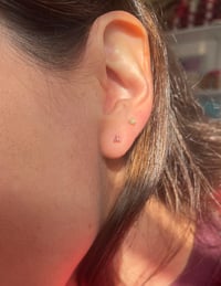 Image 6 of Boucles d'oreilles puces Pam | Opale