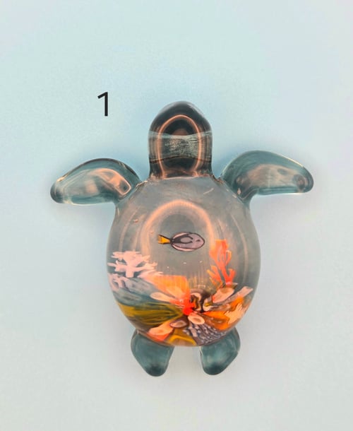 Image of Mini turtle pendant