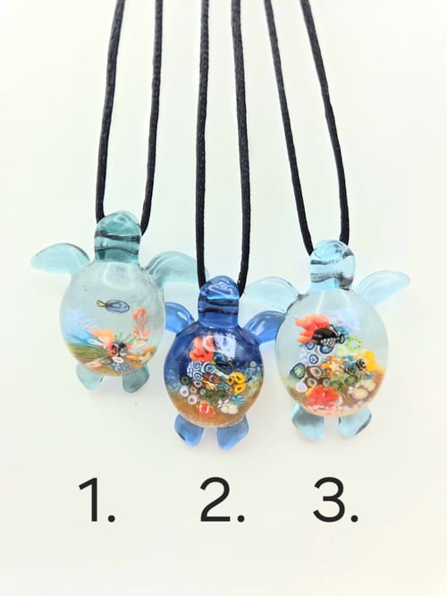 Image of Mini turtle pendant