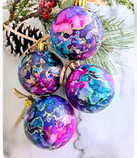 Image 3 of NEW Townsville Workshop - Alcohol Ink Christmas Baubles (Set of 3)
