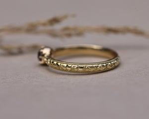 Image of 18ct yellow gold, grey rose-cut diamond Orange Blossom ring (LON268)