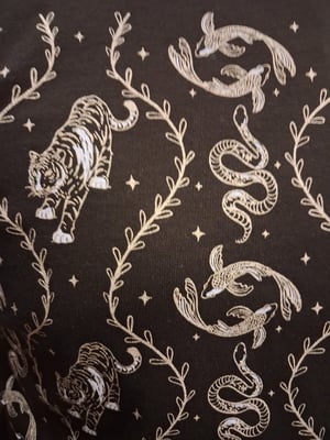 Image of snakes and tigers 