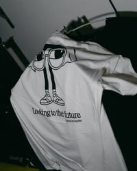 Image 3 of Looking to the future / T-shirt