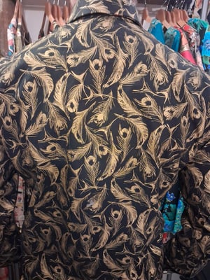 Image of Black/gold feathers 