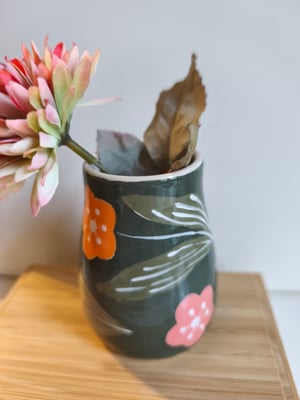 Image of  Petit vase fond vert