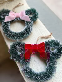 Wreath Mouse ears ornament 