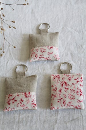 Image of Porte clé lin et tissu ancien